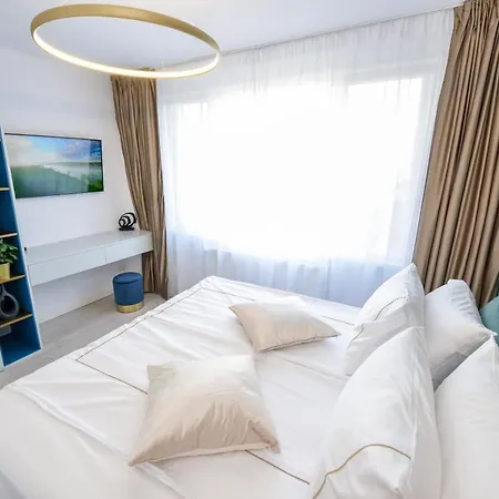 Celeste - Exclusive One Bedroom Apartment