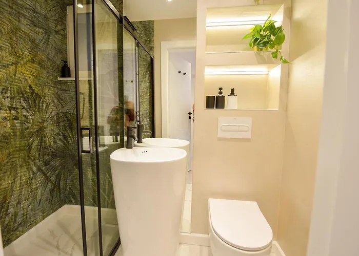 Celeste - Exclusive One Bedroom *